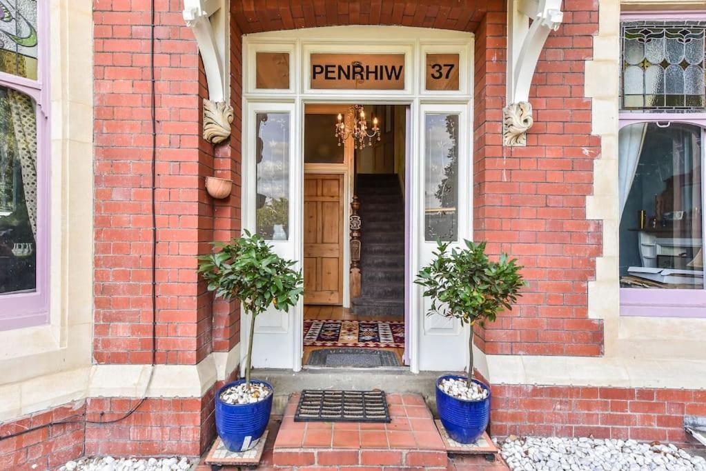 Traditional 3-Bed Property In Pontcanna With Parking Cardiff Exterior photo